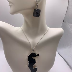 Sea horsing around set